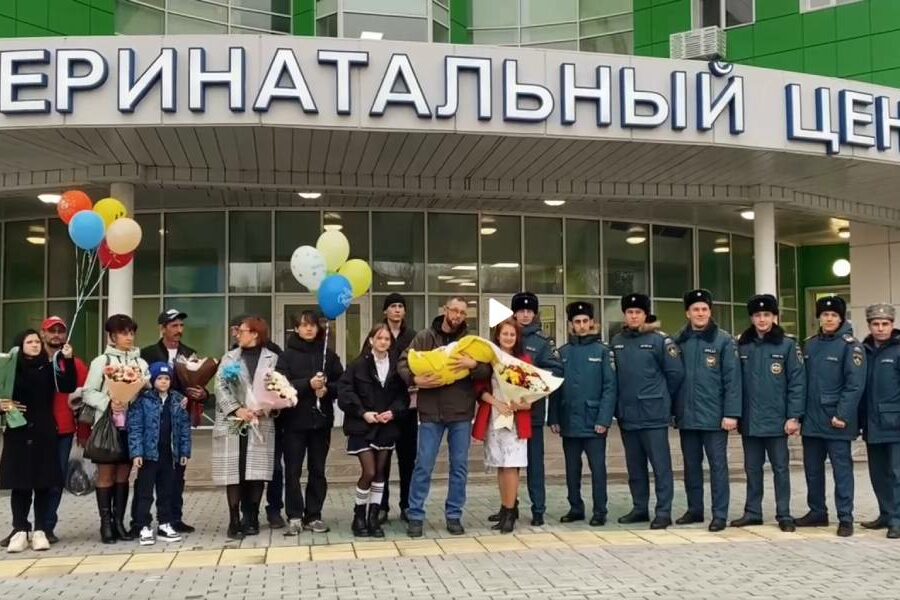 «Спасибо за жизнь!»: спасенная на пожаре в Новосибирске женщина родила сына