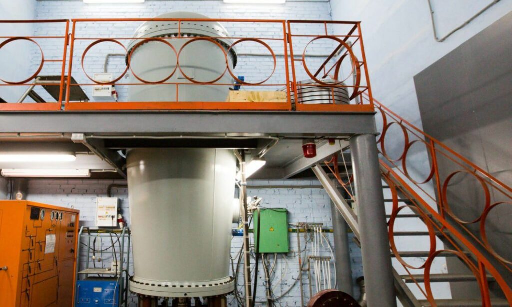 Новосибирские физики планируют поставить в Китай 50 ускорителей