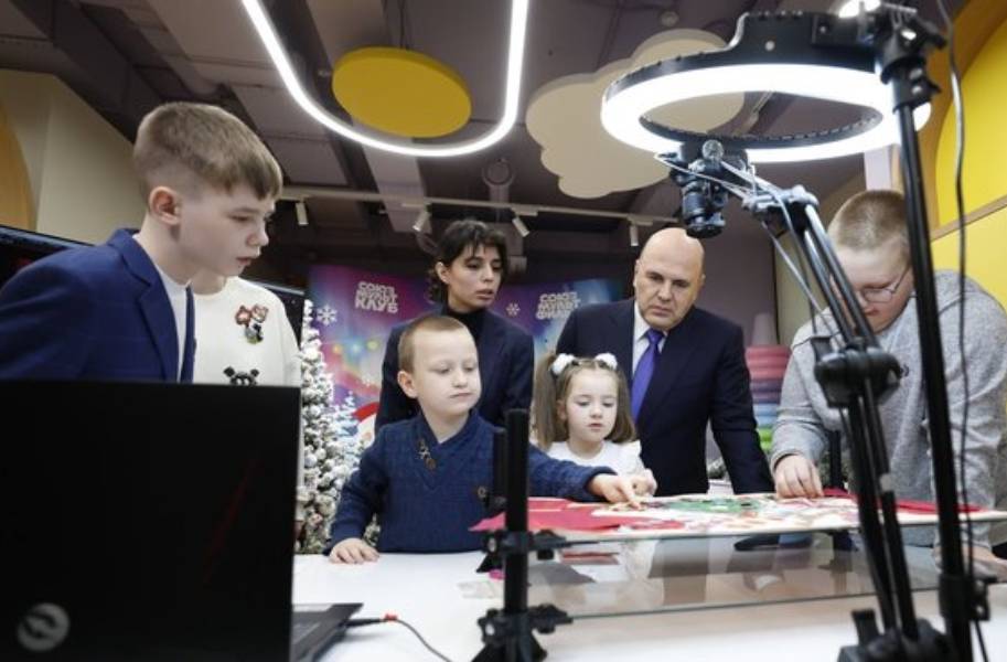 Михаил Мишустин исполнил мечту новосибирского школьника 