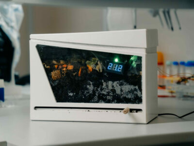 Учёные из Новосибирска создали умный дом для калифорнийских червей