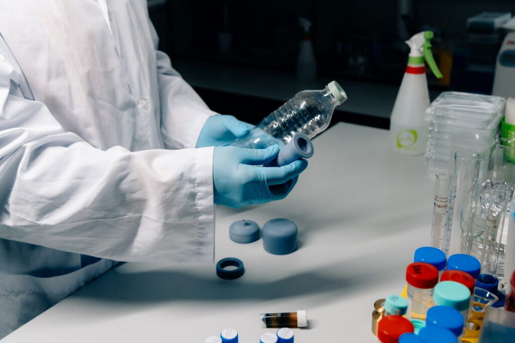 Ученые из Новосибирска разработали инновационный водоочиститель на основе биогеля