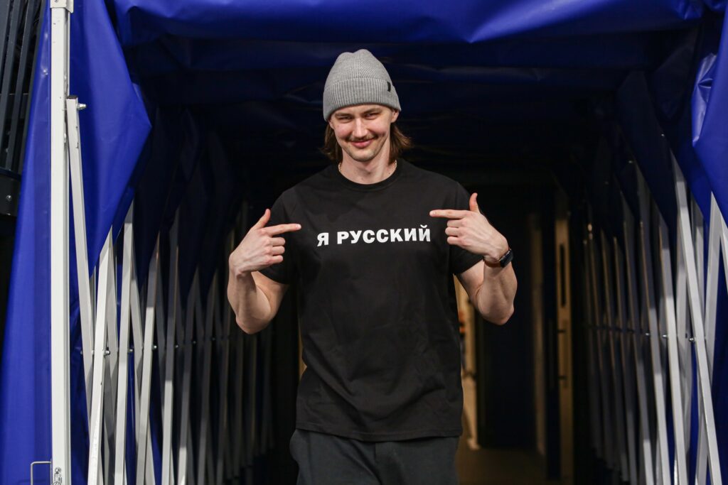 Защитник «Сибири» получил серьезную травму на матче