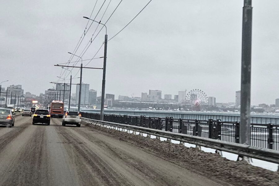 На две недели сузят часть Октябрьского моста в Новосибирске