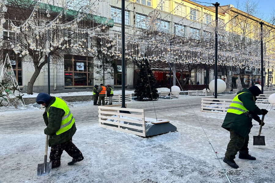 В Новосибирске уборка улиц будет бесперебойной в новогодние праздники