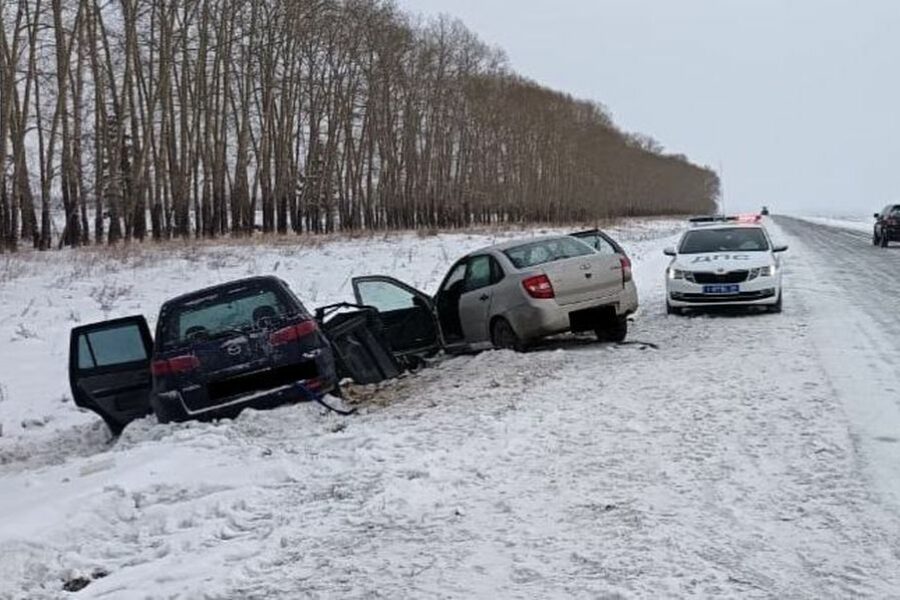 Пять человек получили травмы в ДТП на Ордынской трассе под Новосибирском