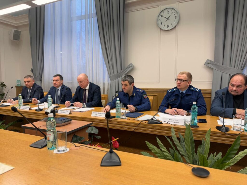 Олег Клемешов получил предостережение областной прокуратуры