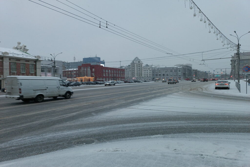 Новосибирск получил более шести миллиардов рублей на дороги и тротуары
