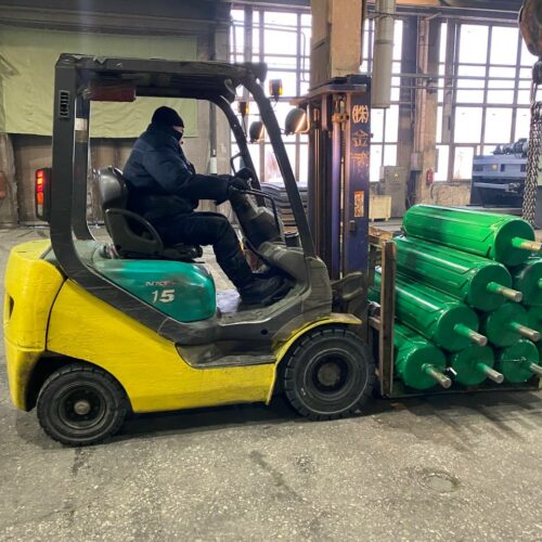 Губернатор поручил помочь новосибирским аграриям с обеспечением новой техникой