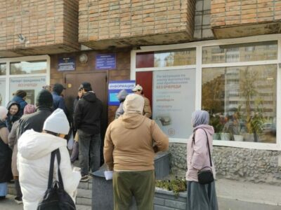 «Абдуллох не должен ждать!»: в Госдуме приняли закон о наказании за волокиту при оказании услуг мигрантам