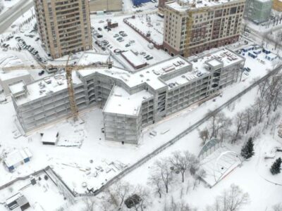 ГЧП-поликлиника в Новосибирске оформилась в каркасе