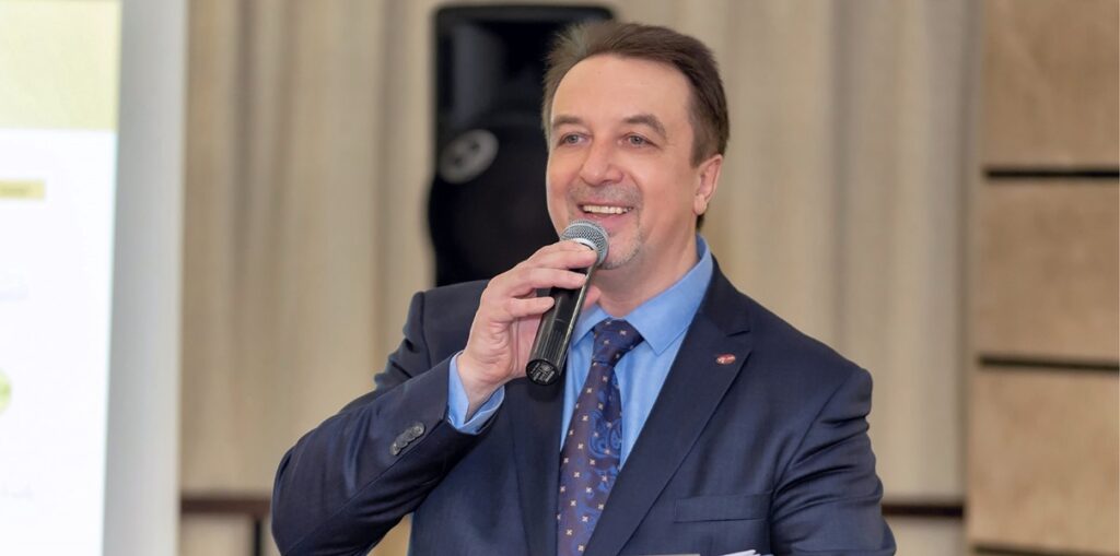 Алексей Потапов: Политтехнологов заманивают в социальные архитекторы