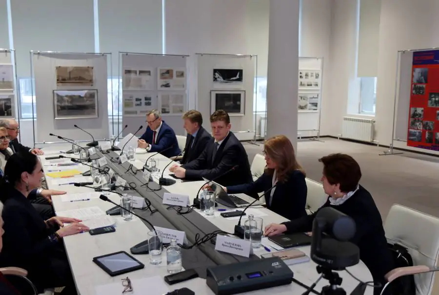 Анатолий Серышев советует архитекторам подумать над обликом наукограда Кольцово