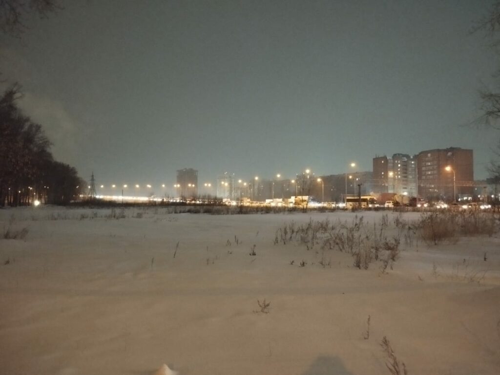 Пробки после воскресного снегопада образовались на улицах Новосибирска