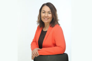 «Мир держится на женских плечах»