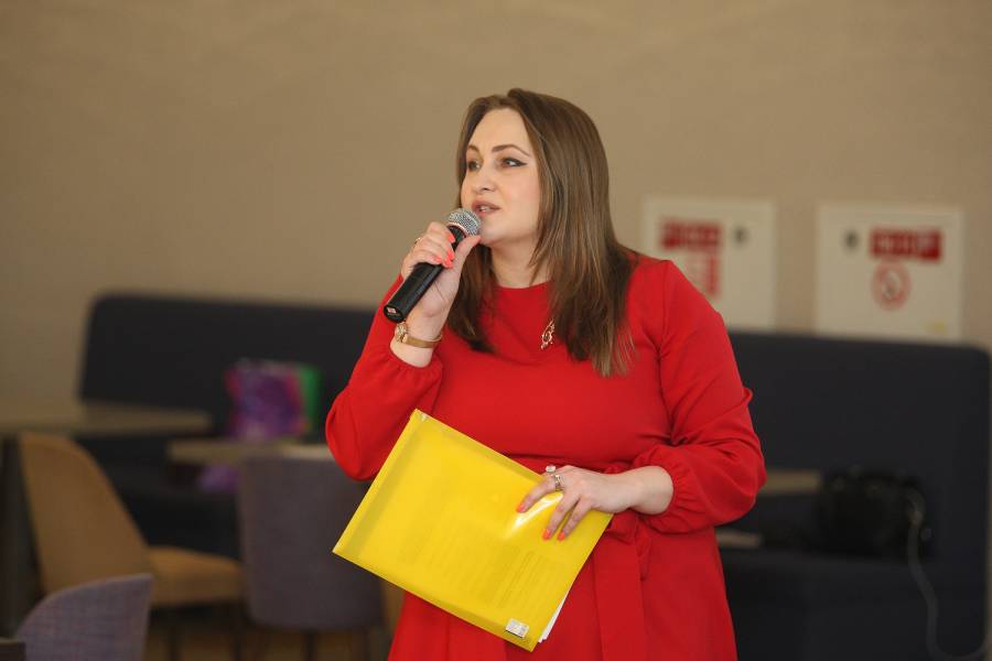 Алла Литвинова, директор HR-центра, руководитель комитета по развитию и управлению персоналом, вице-председатель Новосибирского областного отделения «ОПОРА РОССИИ», форум