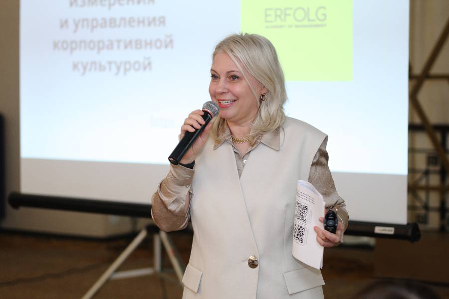 Галина Наговицына, представитель 4D System в России, преподаватель НГУ MBA, владелец, СЕО Академии «ЭРФОЛЬГ»