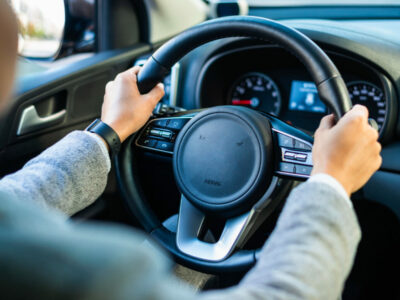 Антирекорд 10-летия по продажам авто поставлен в России