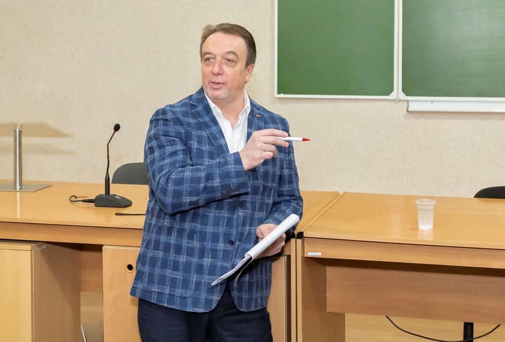 Алексей Потапов