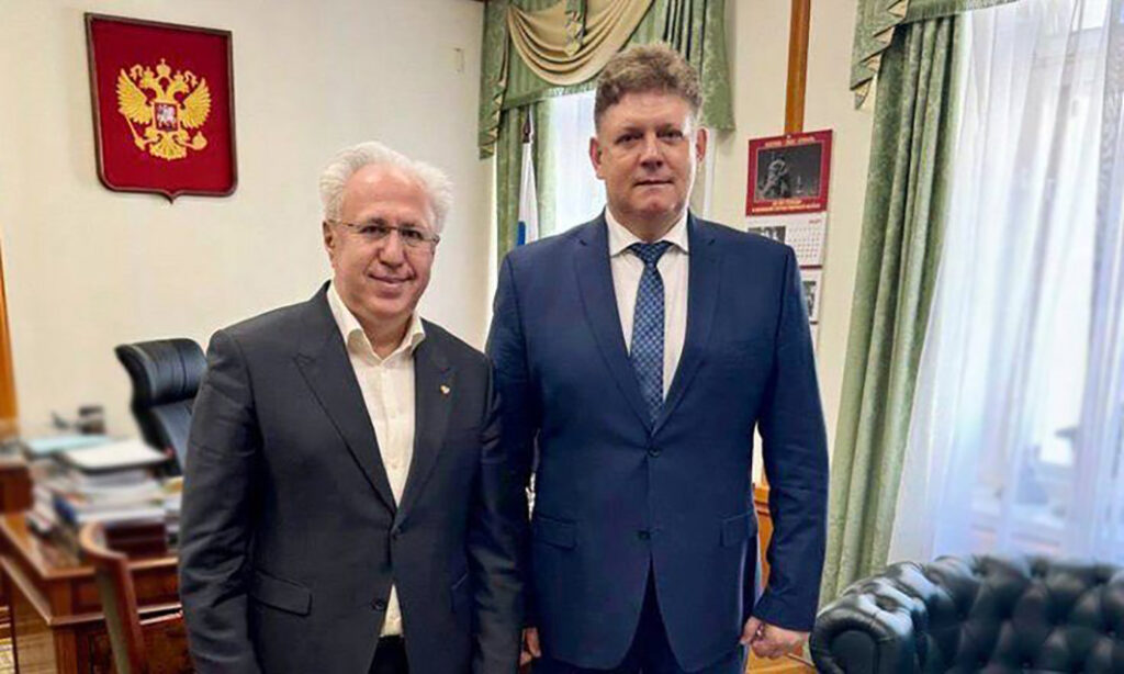 Полпред провёл рабочую встречу с главой Российского экологического общества