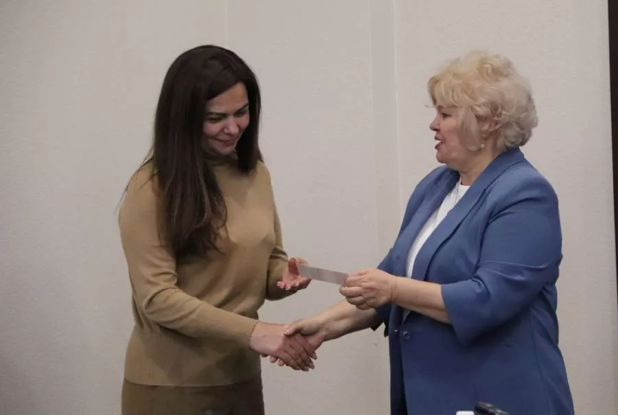 В парламент Новосибирской области вернулась Лариса Шашукова