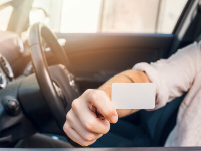 В Госдуме предложили дать ГИБДД полномочия лишать прав водителей с плохим здоровьем