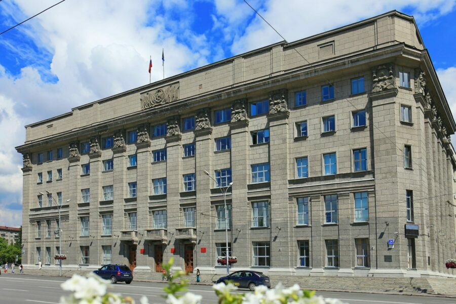 Бюджет Новосибирска увеличился на 9,3 миллиарда рублей