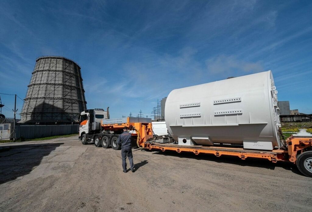 Инвестиции в будущее: на Новосибирской ТЭЦ-4 заменят устаревший генератор