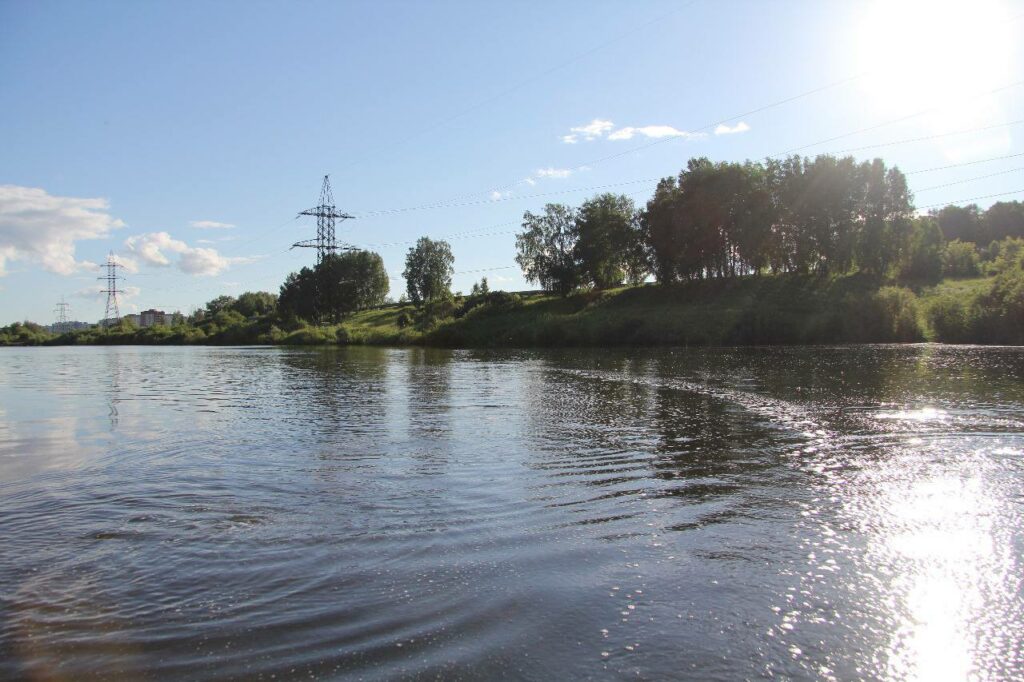 Бизнесмен закрыл озеро Спартак в Новосибирске и ввёл плату за вход