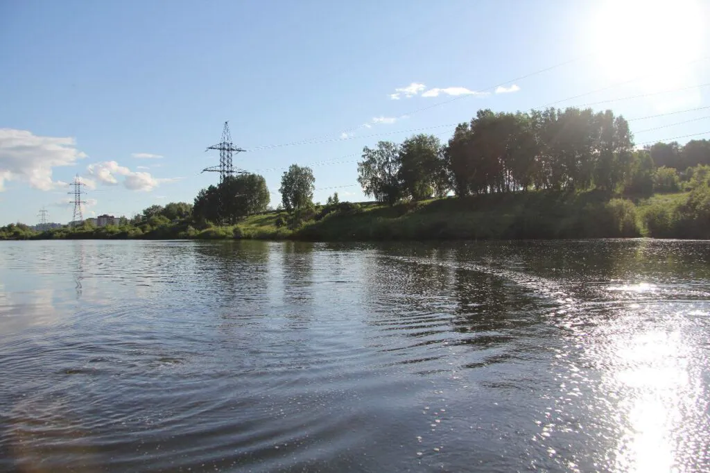 Бизнесмен закрыл озеро Спартак в Новосибирске и ввёл плату за вход