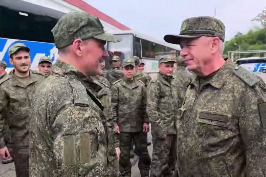 Из украинского плена вернулись 10 военных в Новосибирскую область