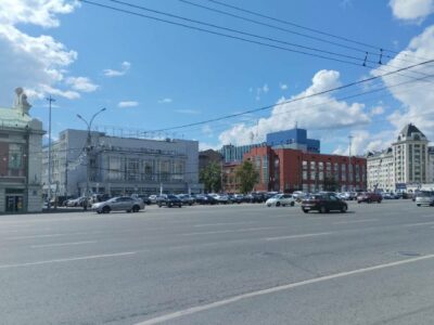 Закон о локализации повысит цены на такси в Новосибирске на 100%