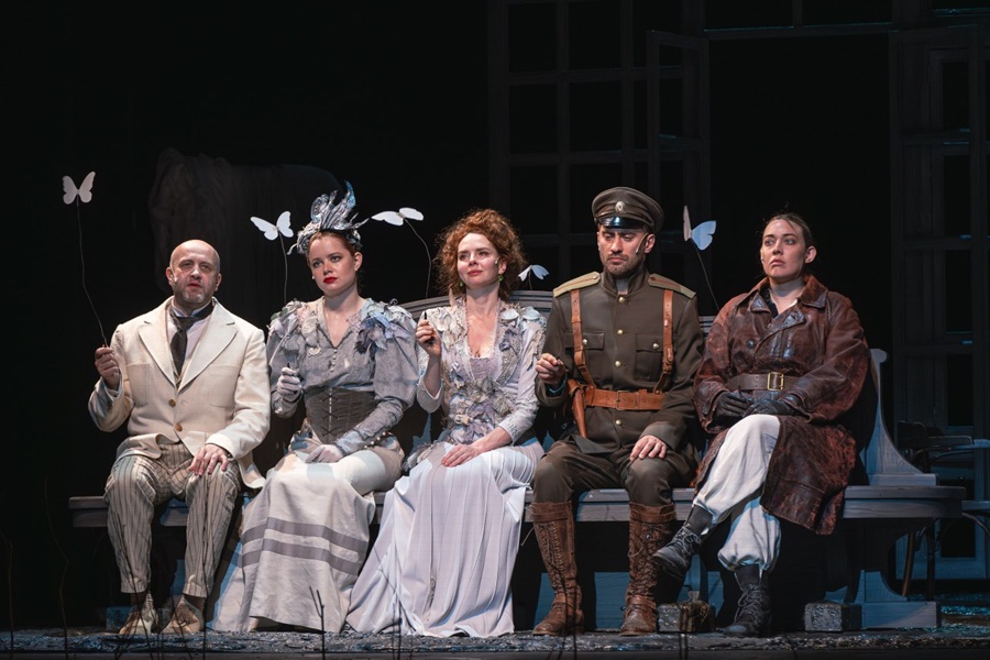 Театр Наций, «Последнее лето», Фото Дианы Токмаковой