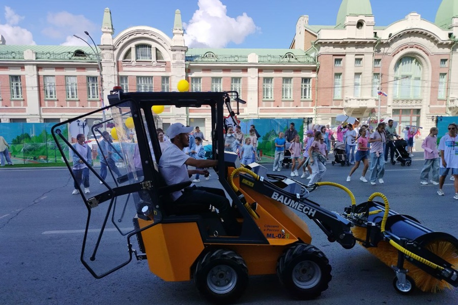 парад спецтехники на День города