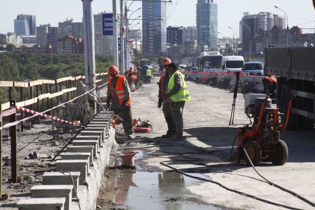 Мэр Новосибирска сообщил о сроках завершения ремонта на Димитровском мосту