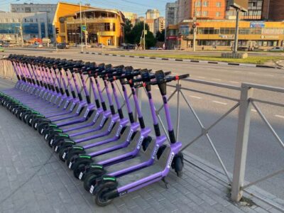 На самокатах в Новосибирске вводятся индивидуальные номера