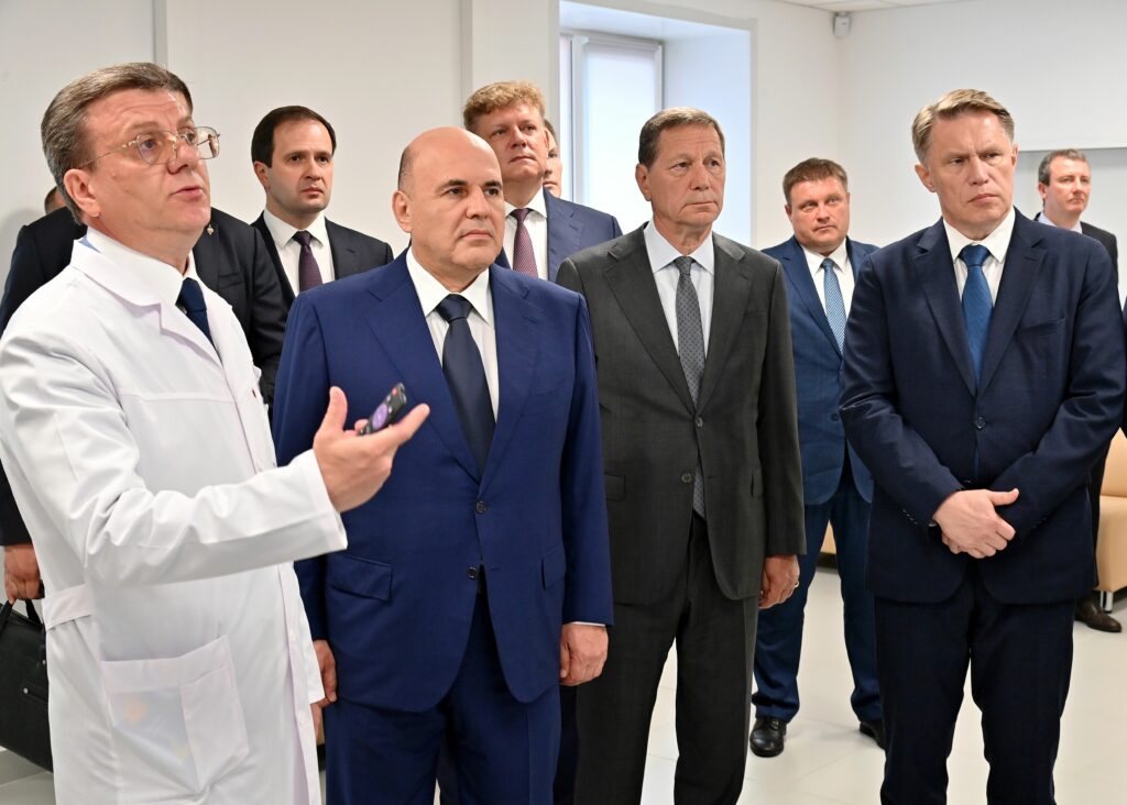 Анатолий Серышев сопровождает Михаила Мишустина в рабочей поездке в Омск