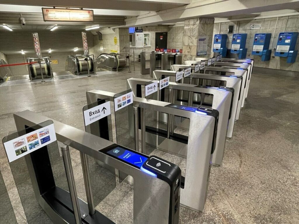 Инцидент с инвалидом в новосибирском метро обернулся служебным расследованием