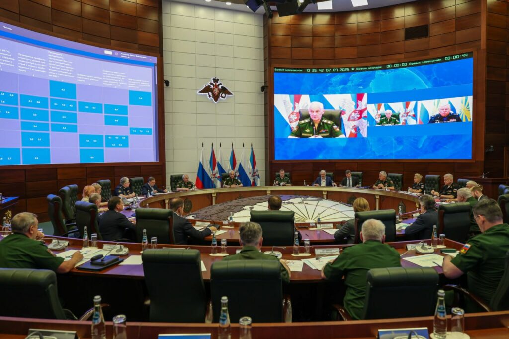 Глава Минобороны РФ раскритиковал палатки для курсантов НВВКУ в Новосибирске