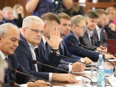 Вячеслав Илюхин передумал идти на выборы в Заксобрание в качестве самовыдвиженца