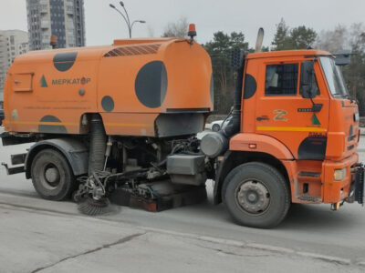 Подметальные машины для улиц Новосибирска поставит курганская компания