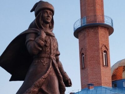 «Идеологическая диверсия»: установку памятника жене хана Кучума сорвали в Сибири