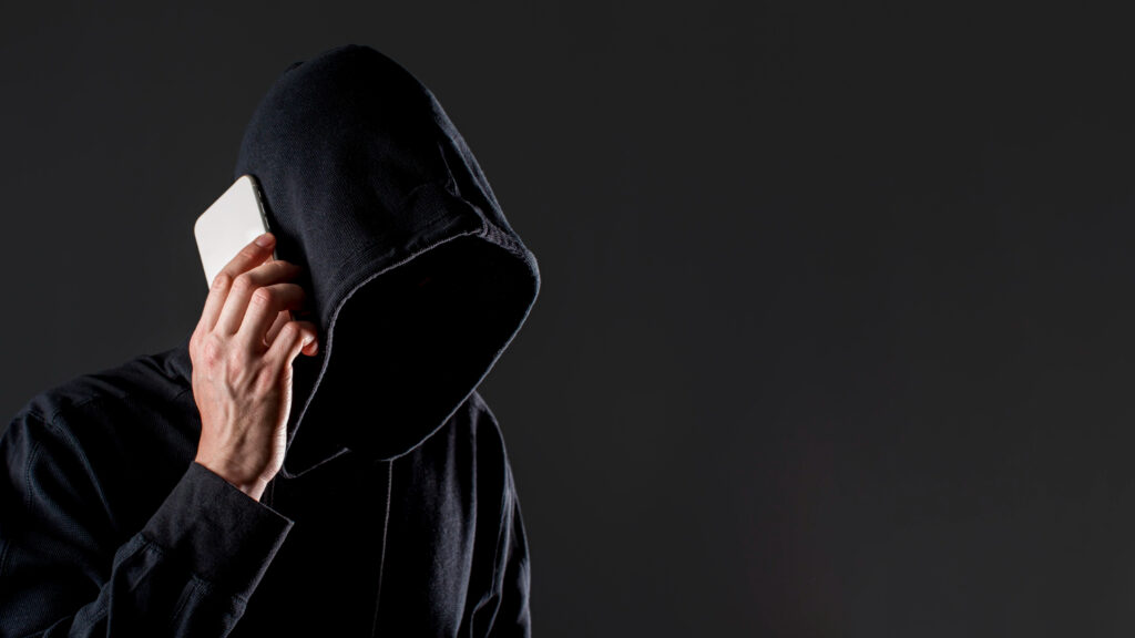 Аферисты могут получить доступ к Госуслугам через старые сим-карты новосибирцев