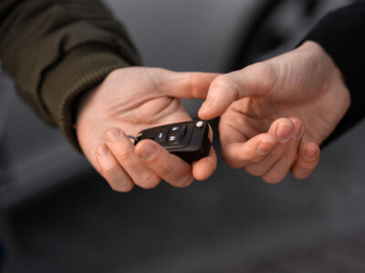 Новосибирцы разлюбили праворульные автомобили