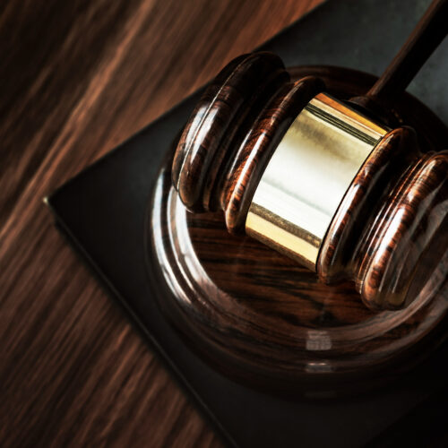 Экс-главу офиса банка осудили за кражу у клиентов 16 миллионов под Новосибирском