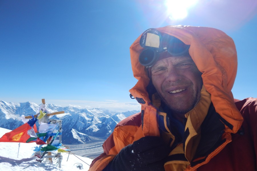 Игорь Леонтьев