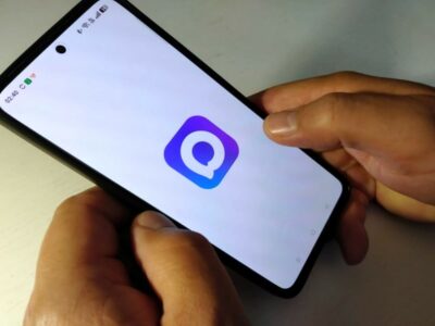 Жители Новосибирска ответили на вопрос об установке мессенджера МАХ