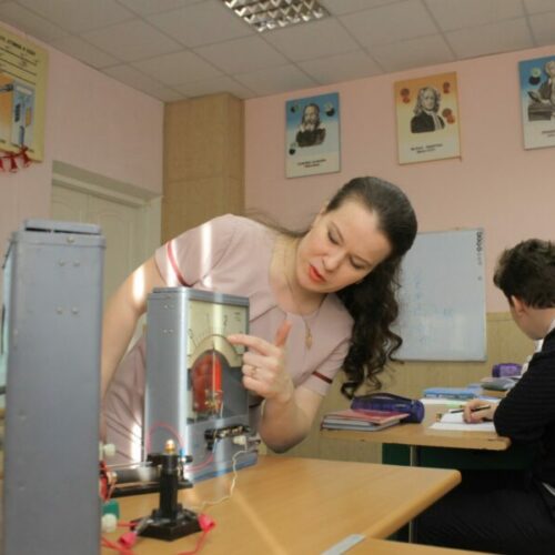 Около 20 тысяч первоклассников приступят к занятиям в Новосибирске