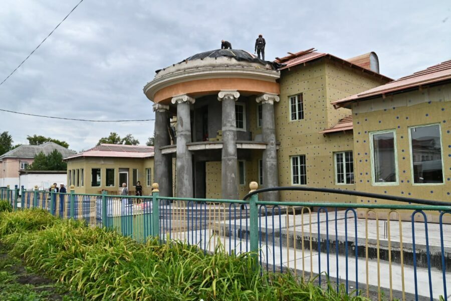 Губернатор контролирует ход ремонта учреждений образования к началу учебного года