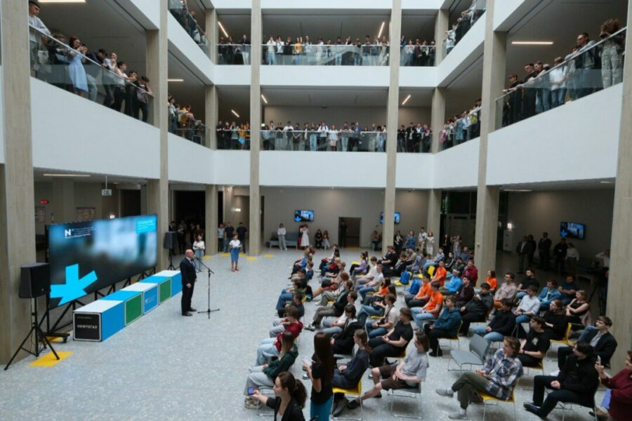 Вице-премьер России Чернышенко открыл корпус поточных аудиторий НГУ