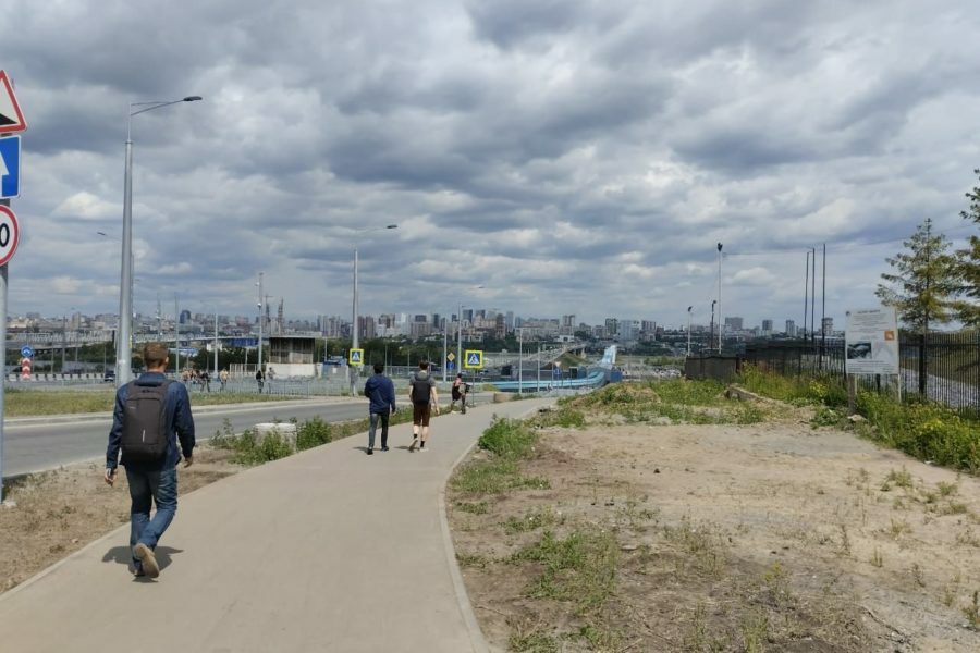 Дорогу к ледовой «Арене» в Новосибирске хотят защитить от размывания